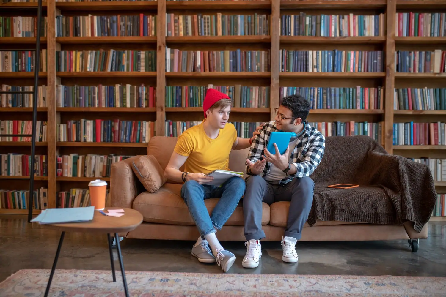 Domowa biblioteka: Pomysły na organizację księgozbioru