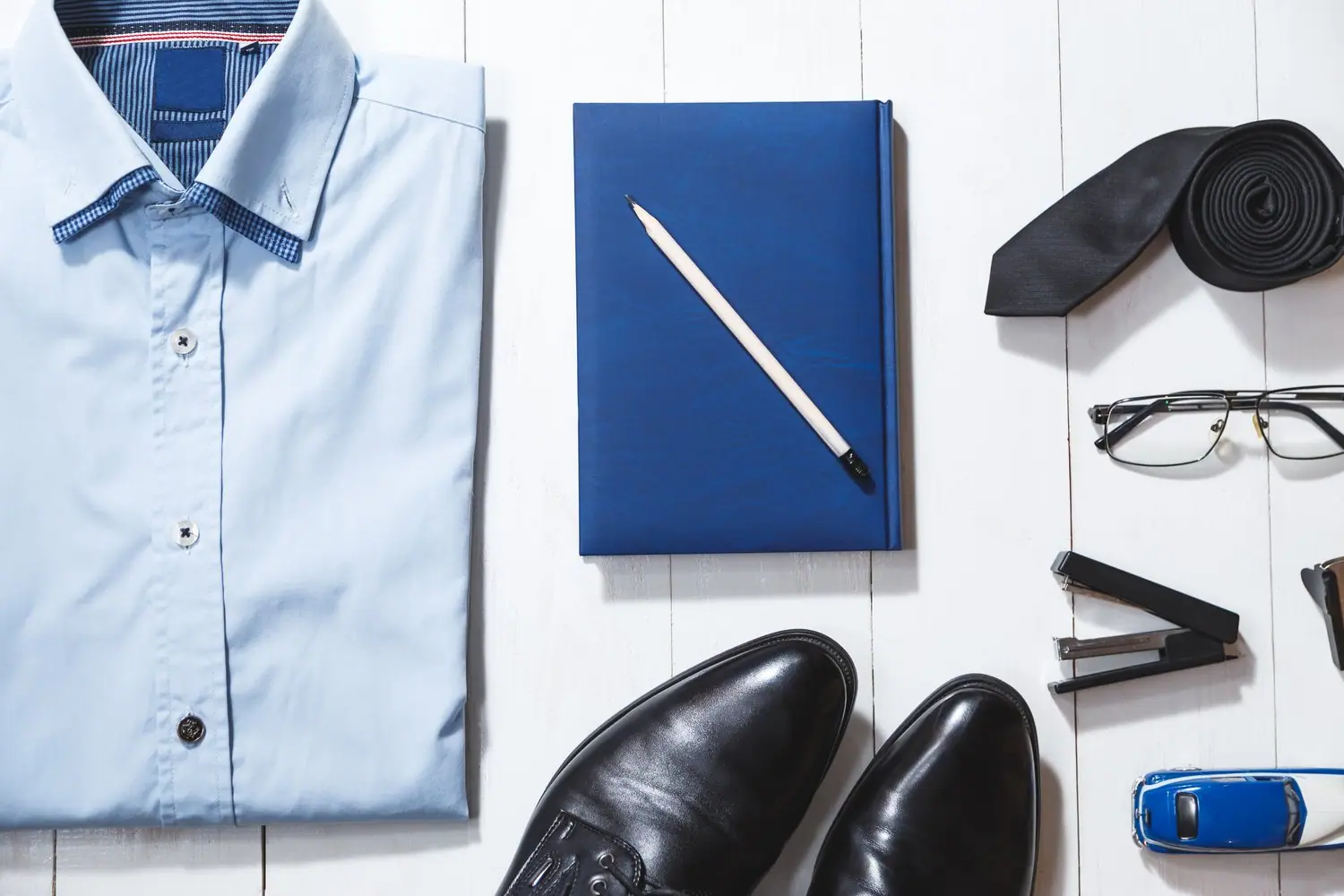 Dodatki do biznesowych stylizacji: Profesjonalny dress code
